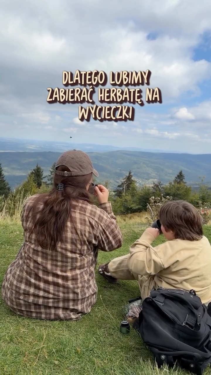 Herbata ziołowa na górską wycieczkę? Wybór był prosty. 🏔️ Zabrałam ze sobą „Krakacz”, aromatyczną mieszankę ziołową o na…